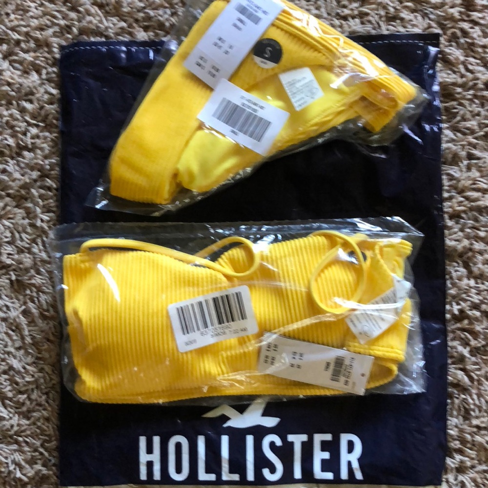 Hollister Swimsuit Women’s Size Small Yellow